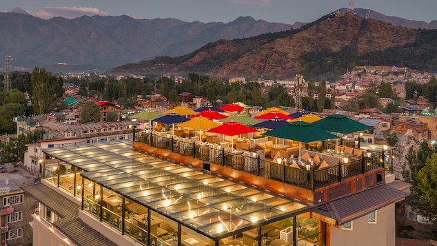 Meerz Hotel